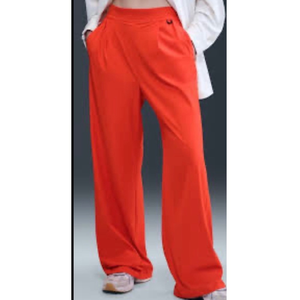 Nike 24/7 Dri-FIT Wide Leg Pants Women L Orange Pleated High Waist Stretch